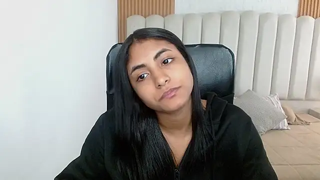 shaneelle - Shaneelle's free webcam - UK Sex Cams