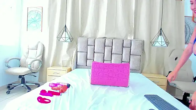 scarlettjohnson_ - Scarlettjohnson_'s free webcam - UK Sex Cams