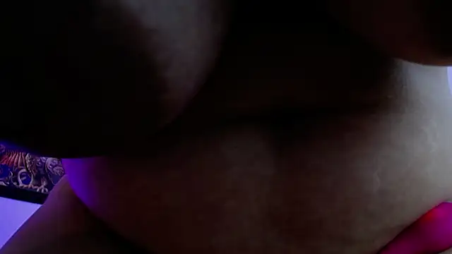 _Miaaleon webcam