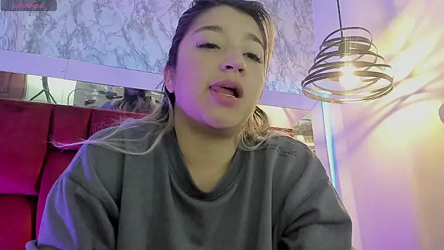 Dahiana_Dmour_ webcam