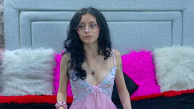 Naomimolie webcam
