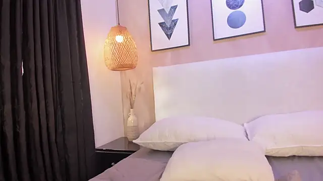 Hilaryportman149 webcam