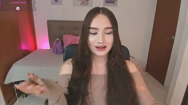 Miley_Baker webcam