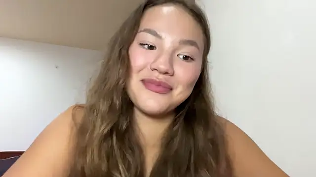 kamila_18_french webcam
