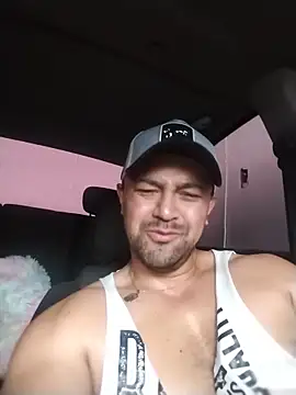 alejomoretti - AlejoMoretti's free webcam - UK Sex Cams