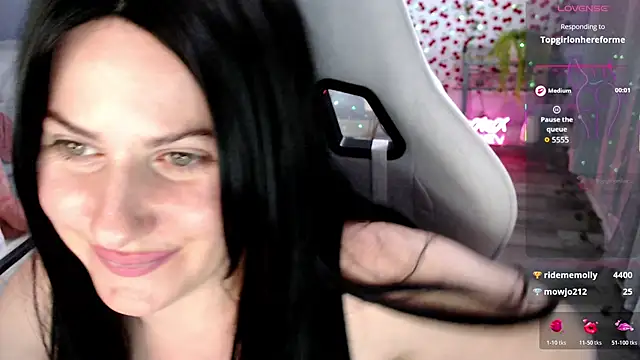 BellaStar84 webcam