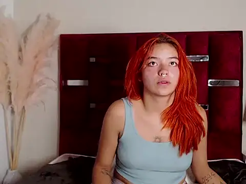 KayleeMei webcam