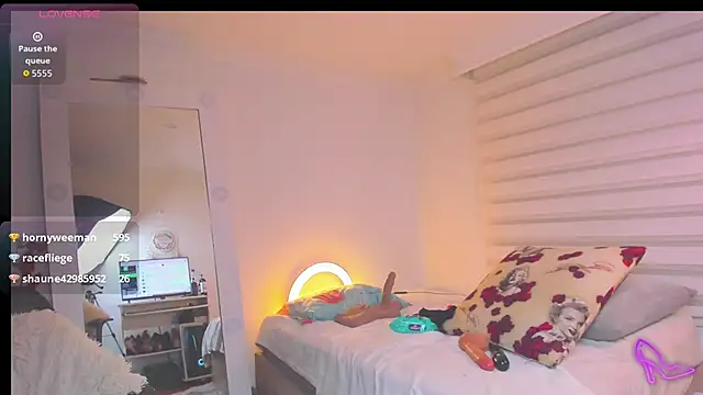 SharonVelvet webcam