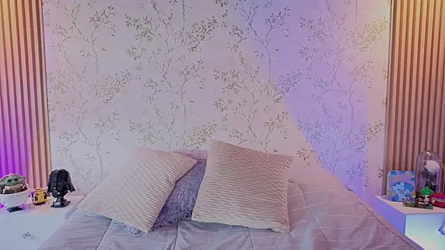Charlotte__Miller webcam