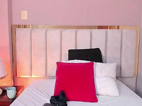 FreyaCameron webcam