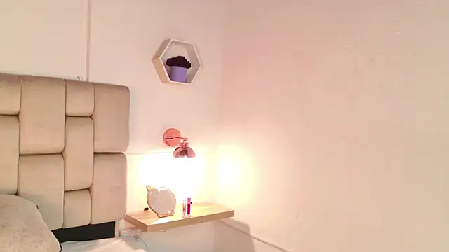 kaia_boobs webcam