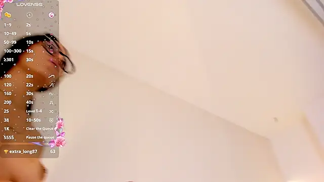 Zoebluntone webcam