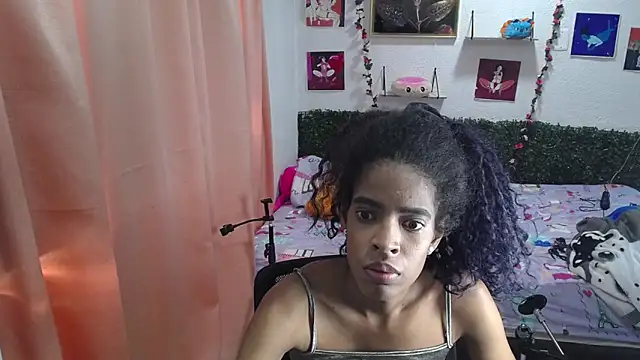 thianahorny webcam