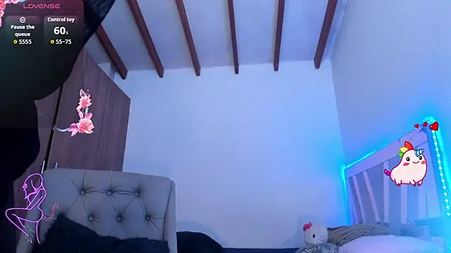 SkyeGabbyRose webcam