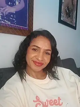 mell0102 webcam