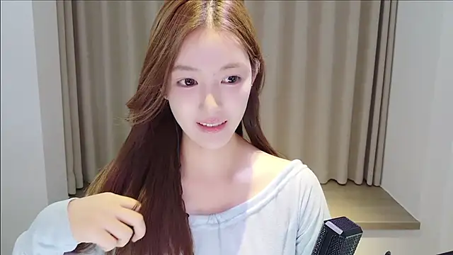 initial-lucky webcam