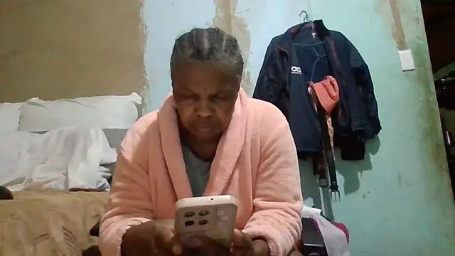 Nicky52 webcam
