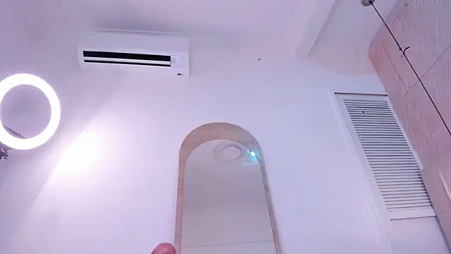 alizza_ webcam