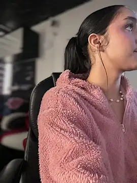 Isabella-Teen webcam