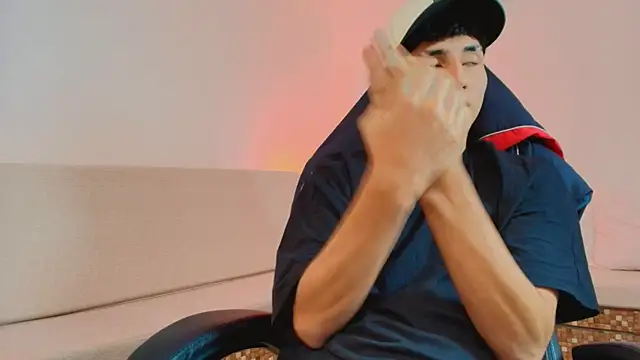 Valentino_Rey webcam