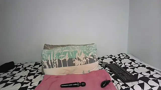 COCO__JUICY webcam