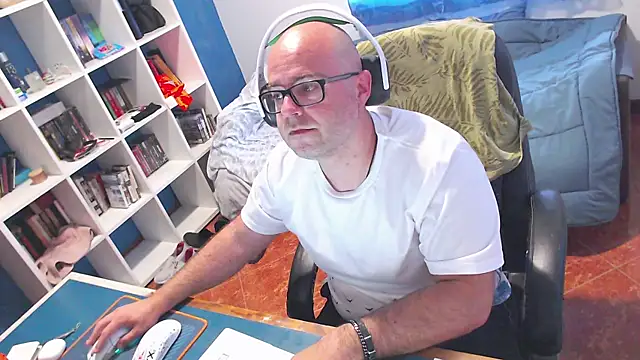 ravingr4d4 webcam