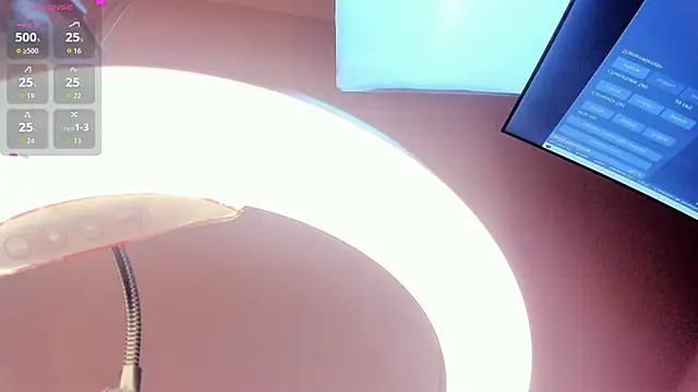 LizzCarter_ webcam