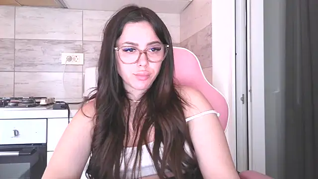 LovelyJulliette webcam