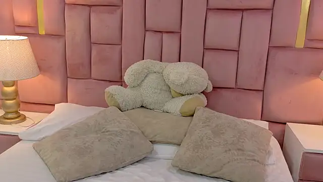 ArianaFranco webcam