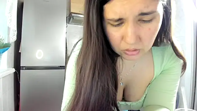 Mia_Marrone webcam