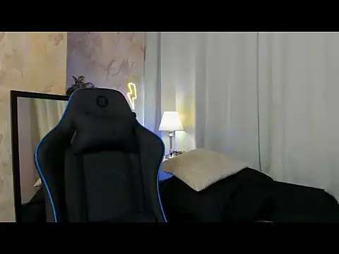 RONNY_COLTON webcam