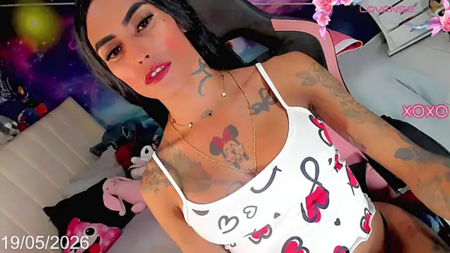 Nella_Dolls webcam