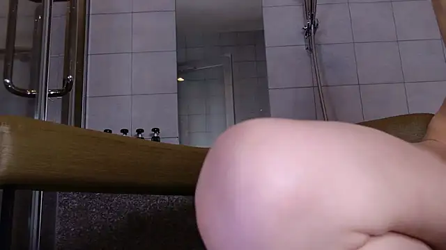 hana-08787- webcam