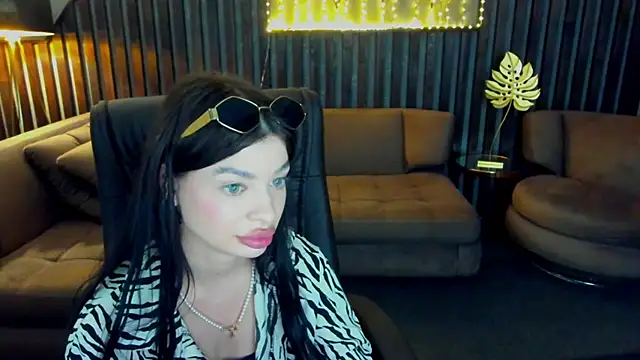Mia__Mia_ webcam