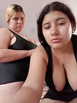 Sara_y_Amy webcam
