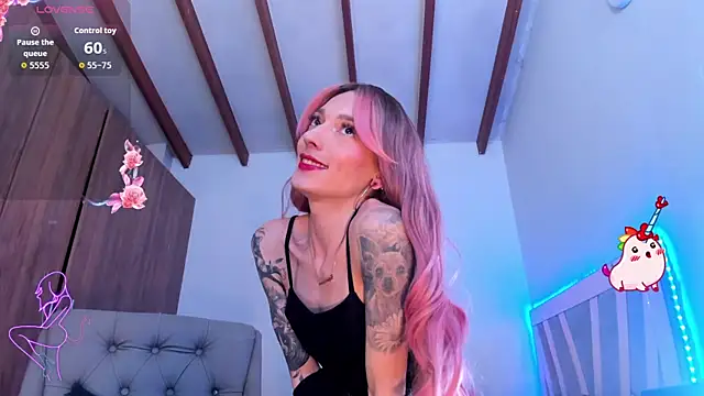 SkyeGabbyRose webcam