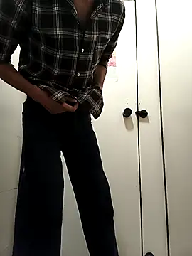 itsmemadhu2019 webcam