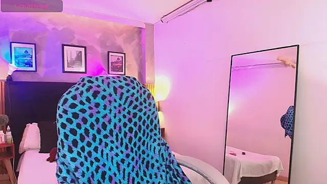 Rossiee_huntt webcam