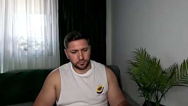 Gold_Alpha_Boy webcam