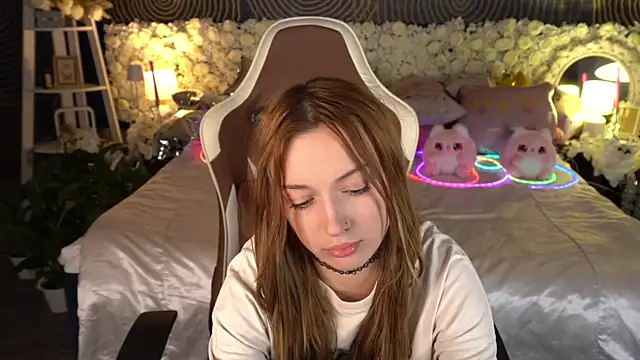 LizzaMoonn webcam