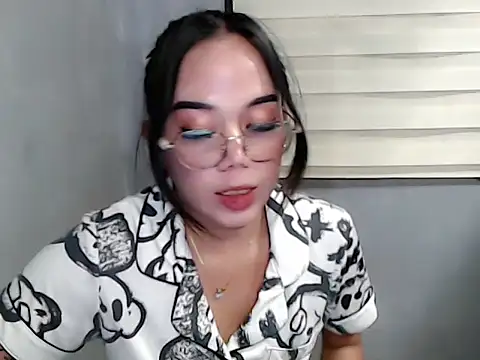 Urbabydollxxx webcam
