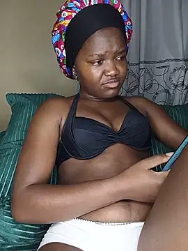 little_creamy webcam