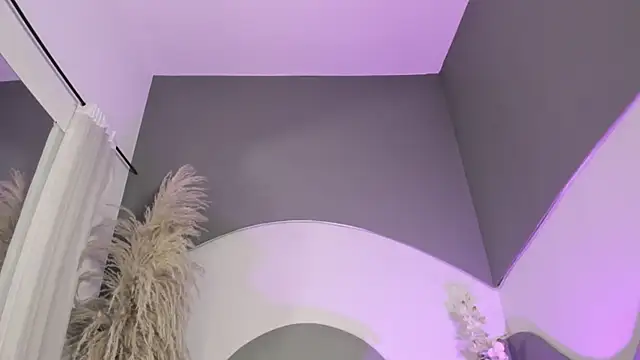 Zhally_Dee webcam