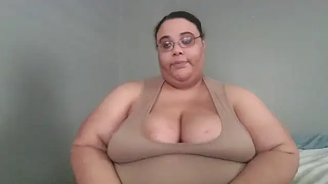 SexyBBW10790 webcam