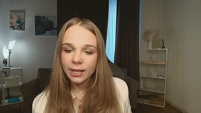 VetaIssacs webcam