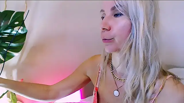 OLIVIA_CANDY webcam