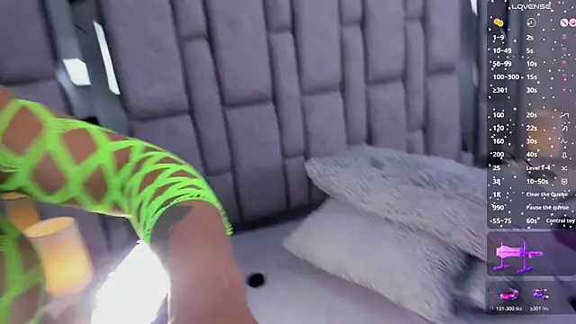 EMMAHILL1 live sex cam