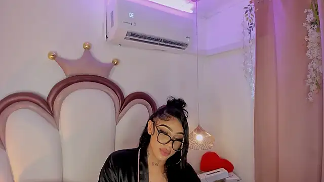 Mia_Jansen webcam
