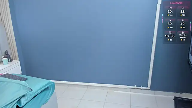 luly_dreams webcam
