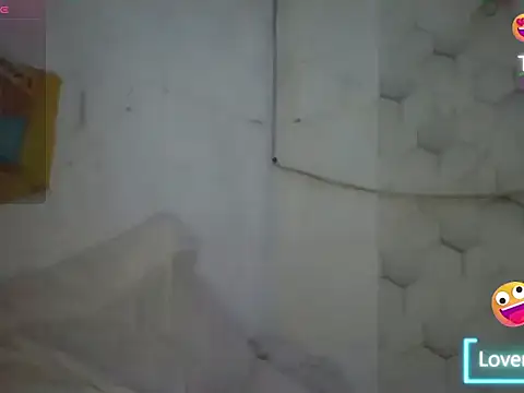 HugeAgatha webcam